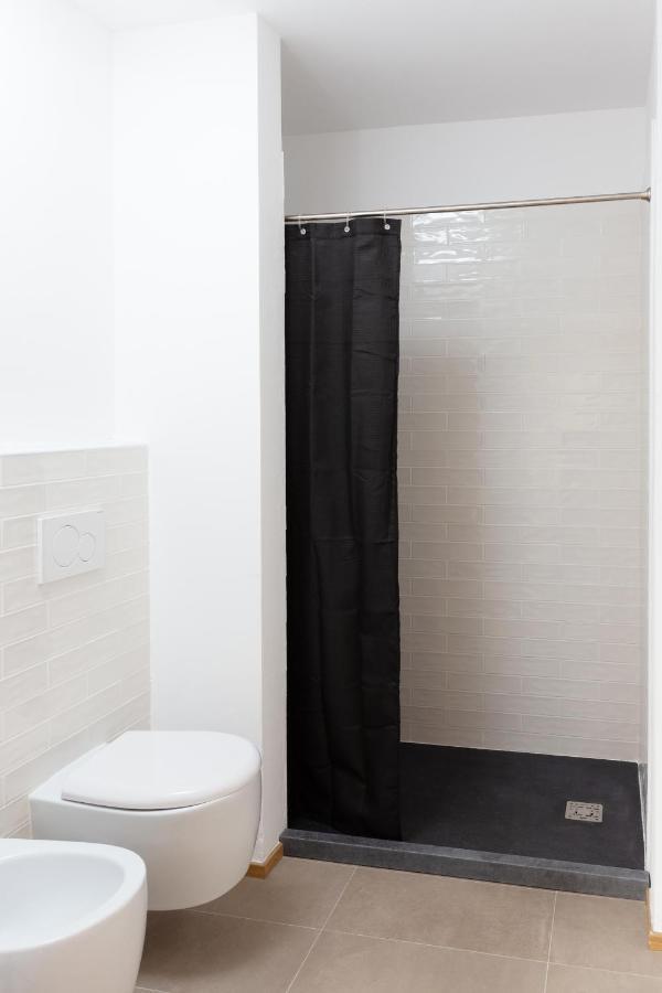 New Exclusive Melegnano Apartments- Near Train Station ภายนอก รูปภาพ