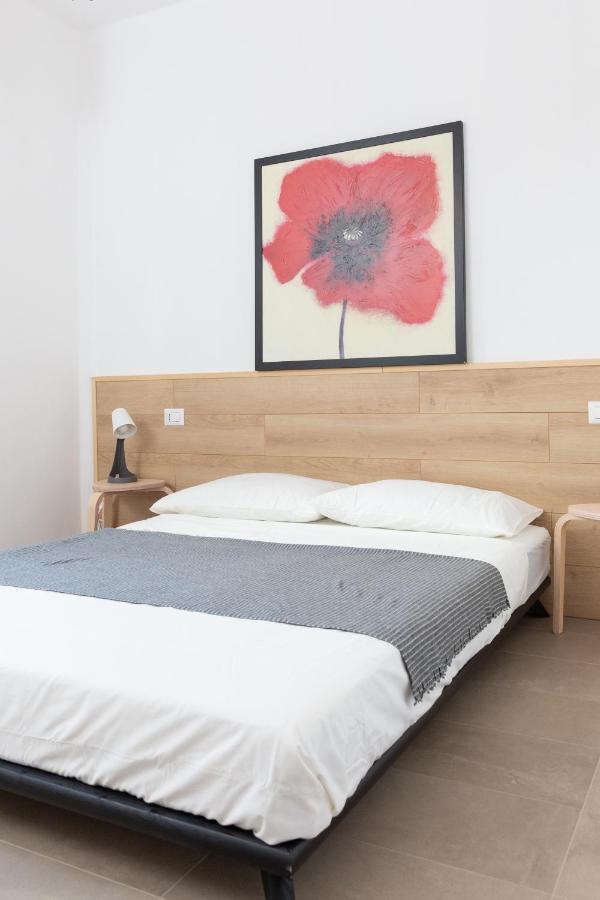 New Exclusive Melegnano Apartments- Near Train Station ภายนอก รูปภาพ